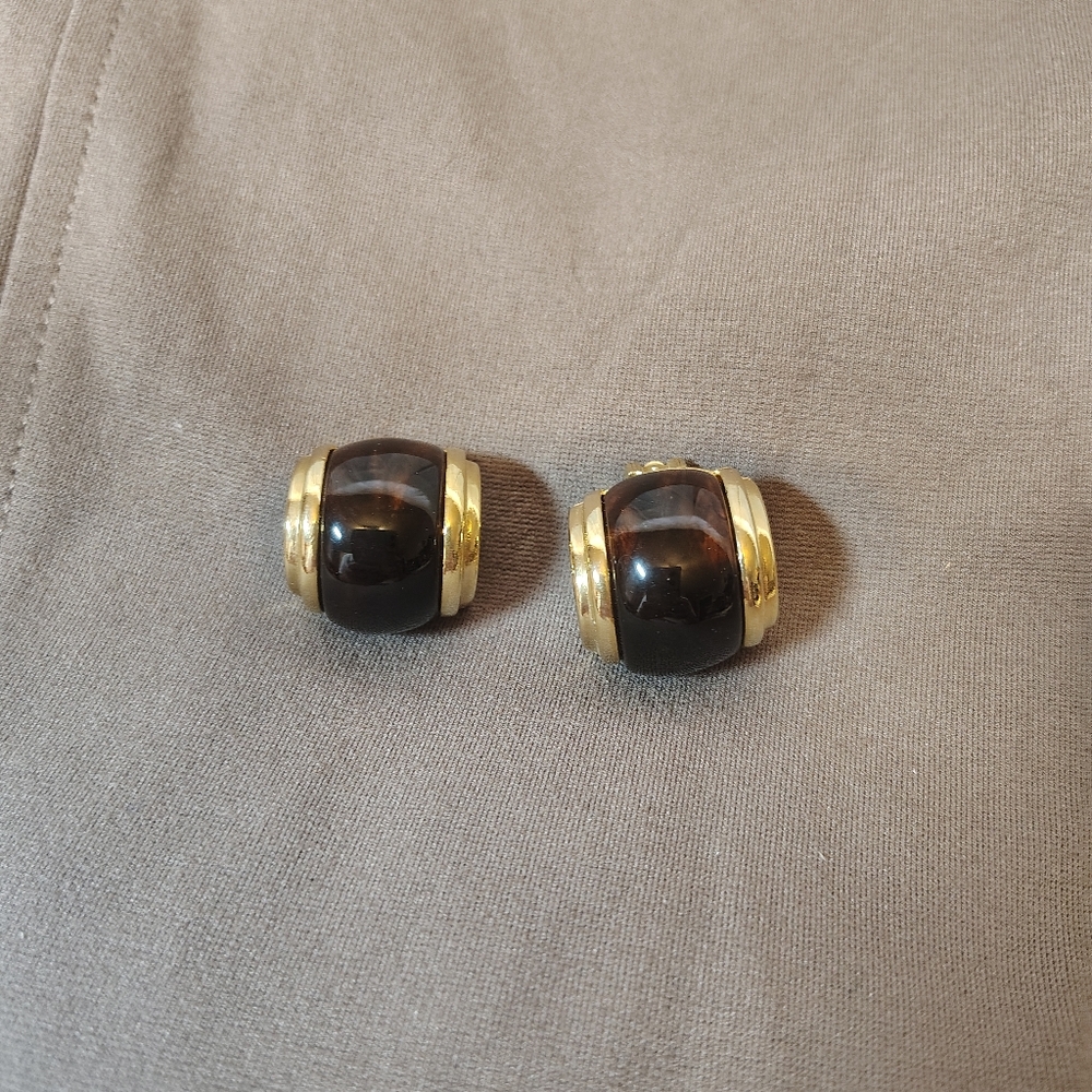 Vintage Gold Tone Brown Stone Clip On Earrings 1" Hoop Costume Jewelry